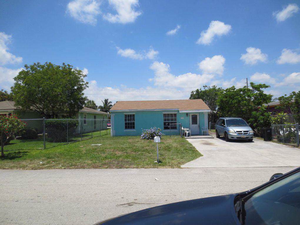 212 11th Avenue - Photo 1