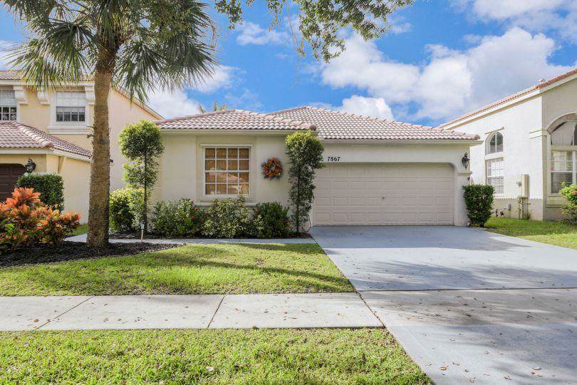 7867 Oak Grove Circle - Photo 1