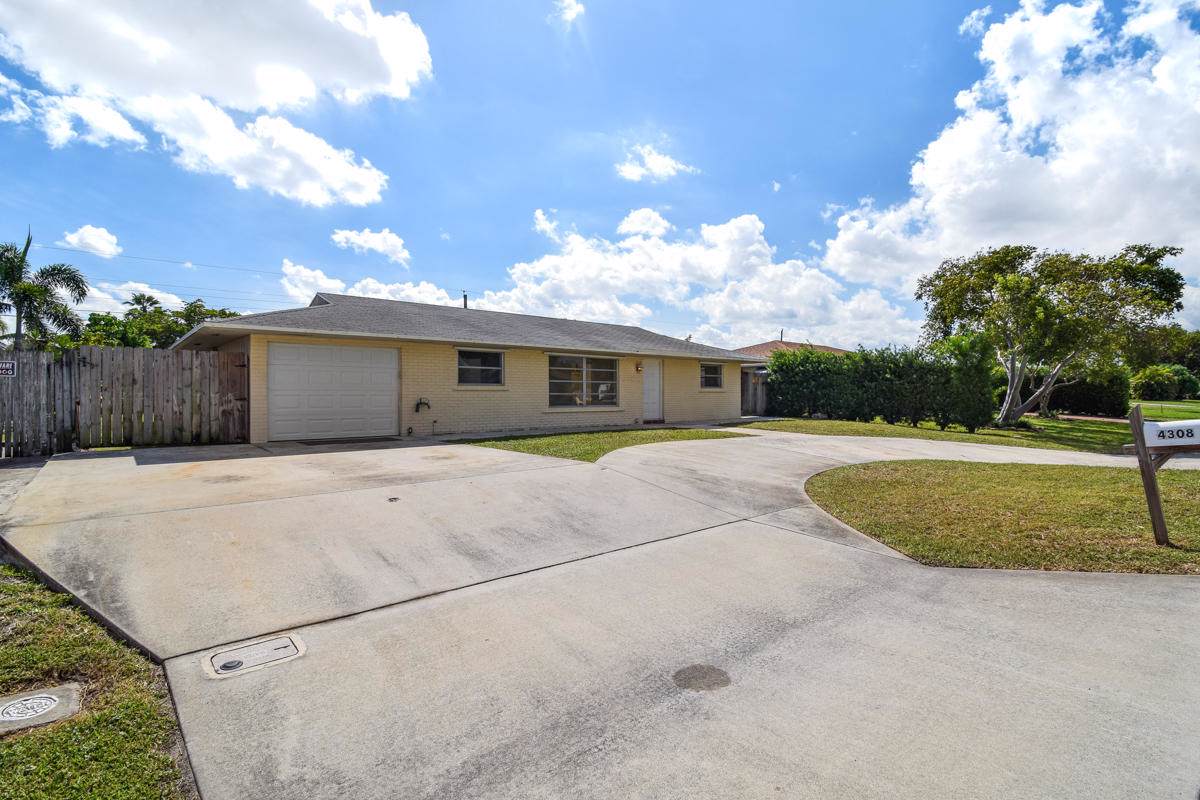 4308 Dawnridge Street - Photo 1