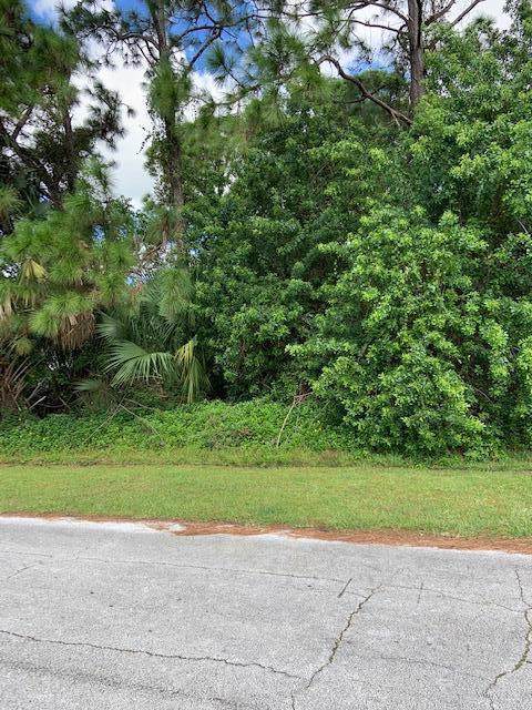 1085 Benchor Avenue - Photo 1