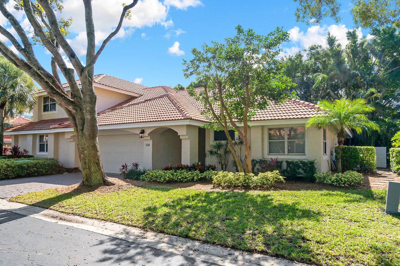 2034 52nd Street - Photo 1