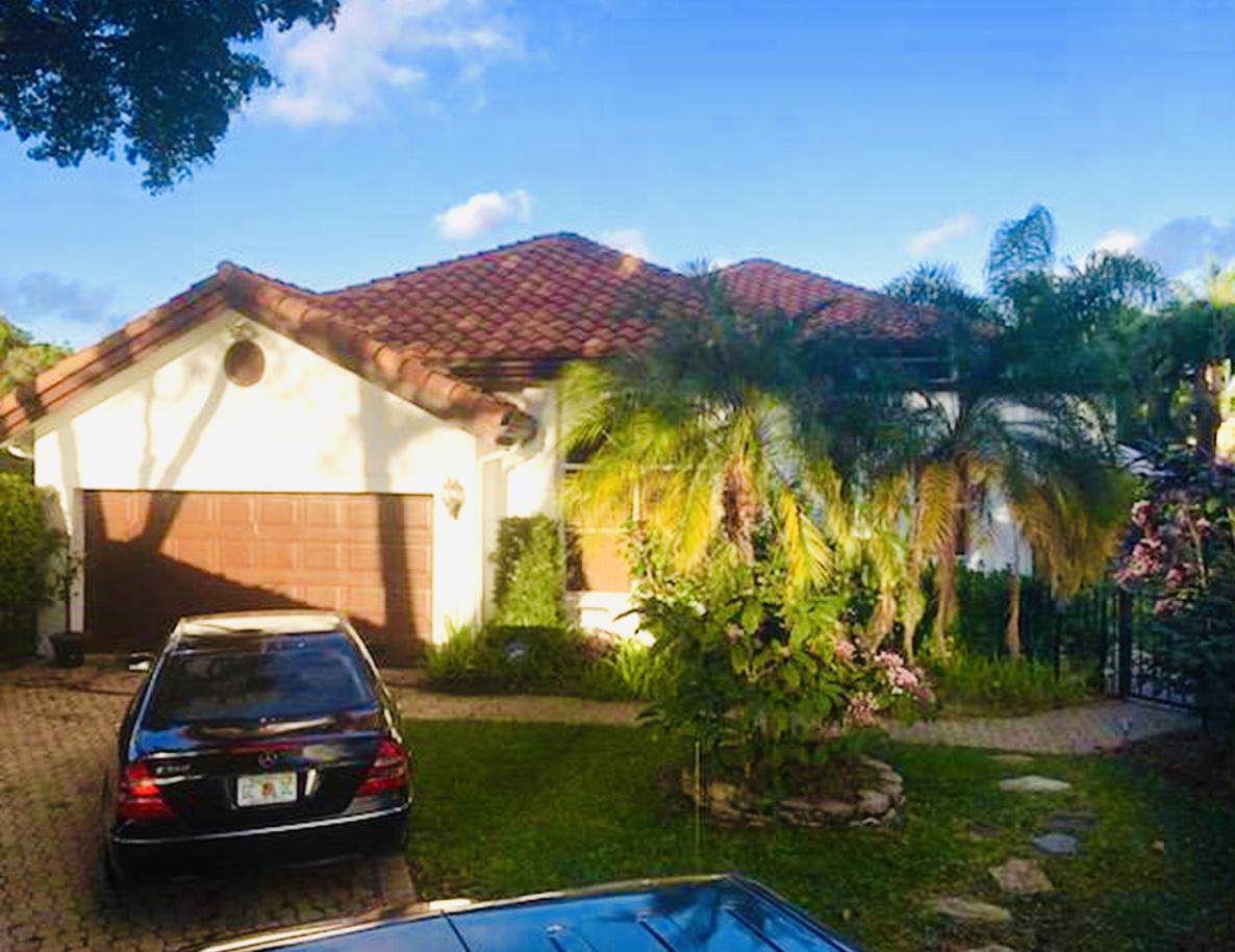 4484 29th Way - Photo 1