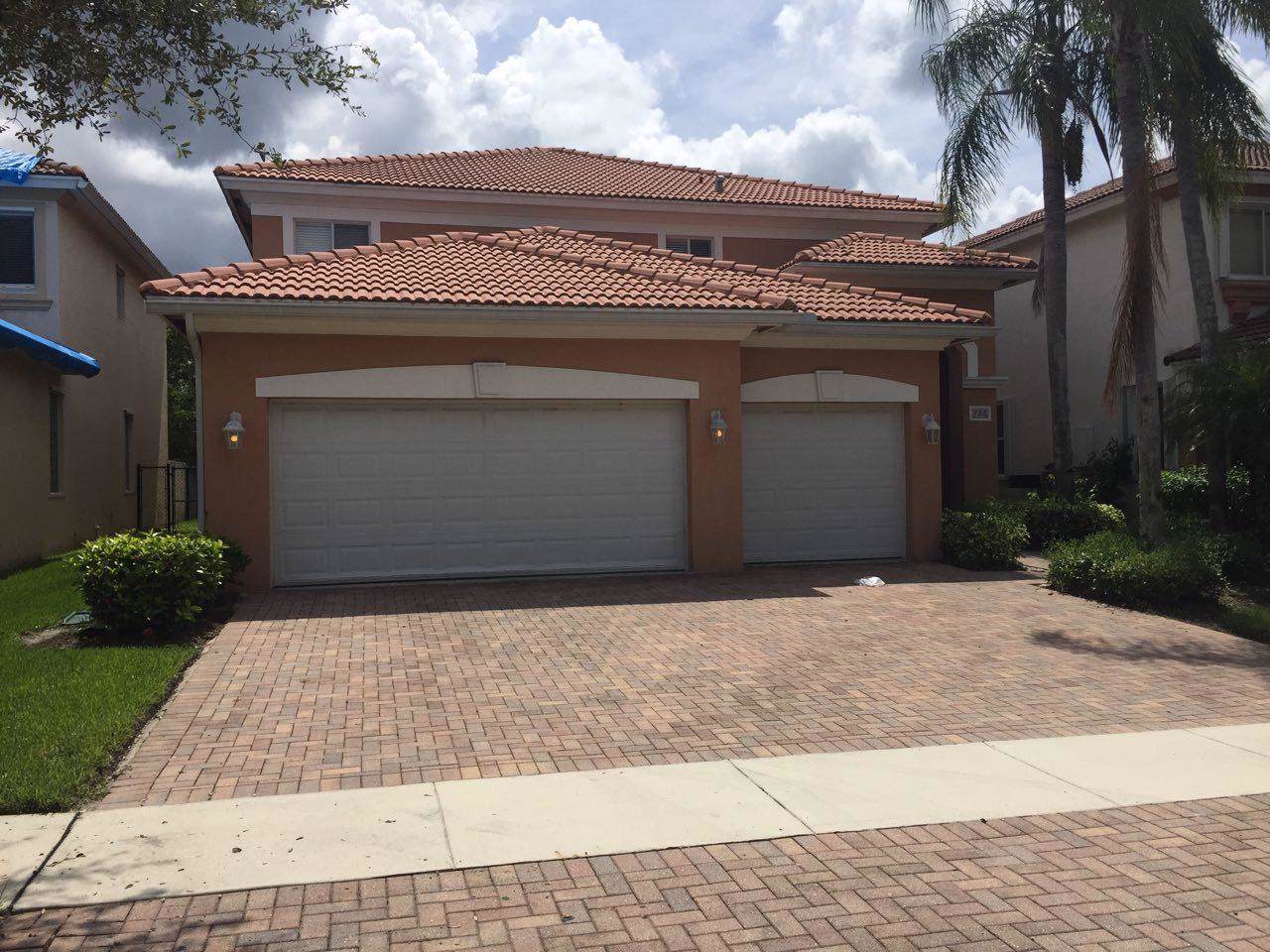 786 Gazetta Way - Photo 1
