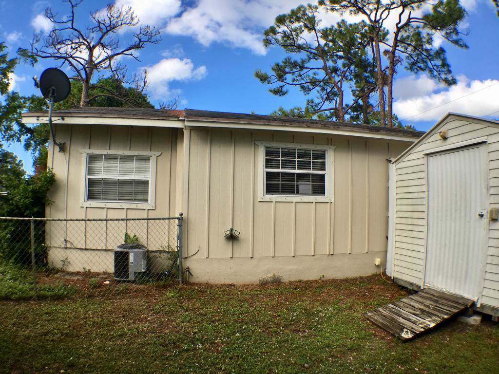 4705 Springfield Street - Photo 1