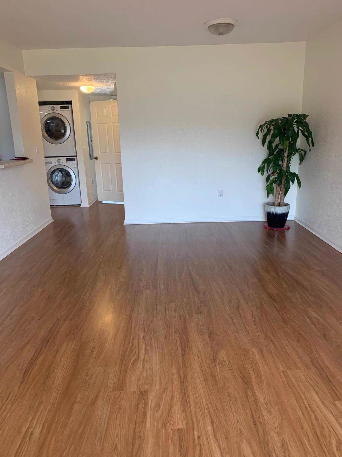 1063 Golden Lakes Boulevard - Photo 1