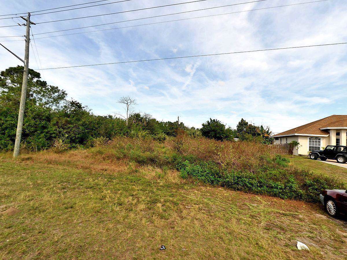 758 Bayshore Boulevard - Photo 1