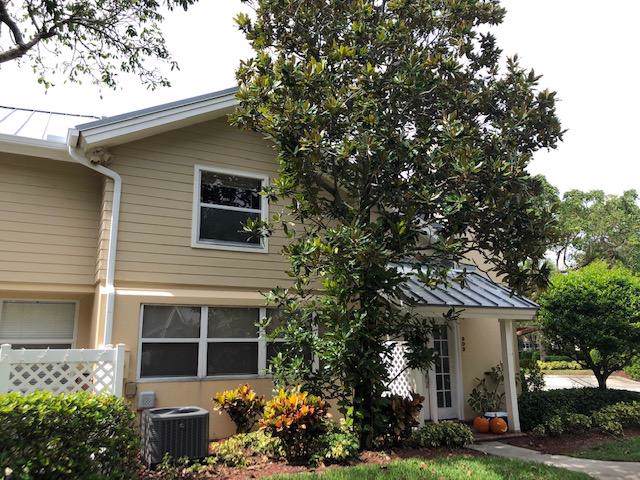 302 Andover Court - Photo 1