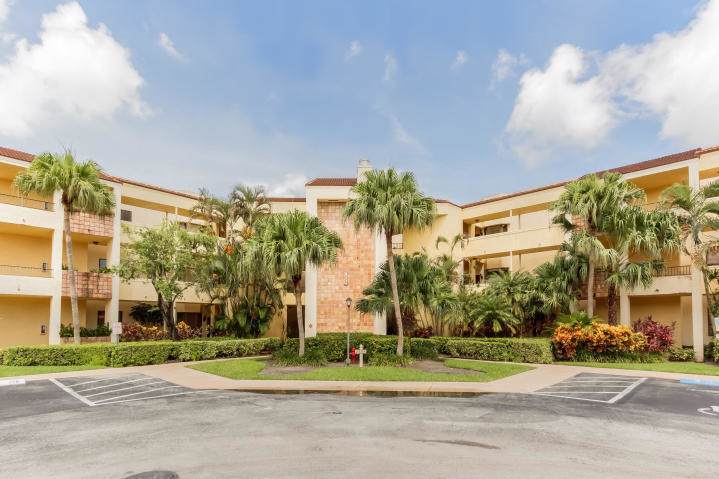 7535 La Paz Boulevard - Photo 1