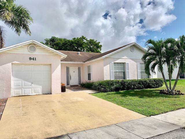941 88th Avenue - Photo 1
