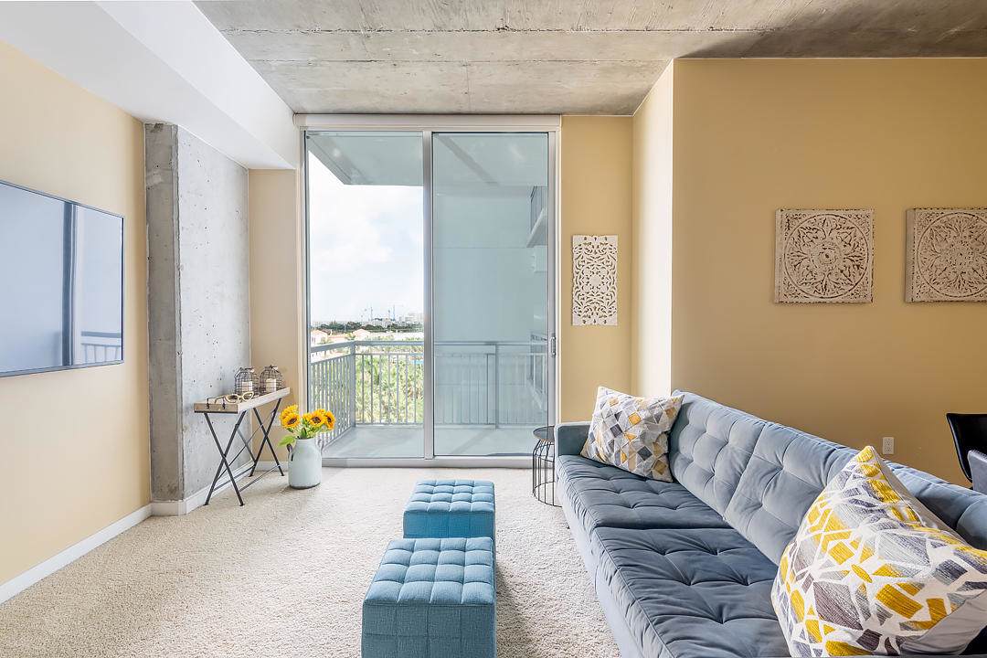 300 Australian Avenue - Photo 1