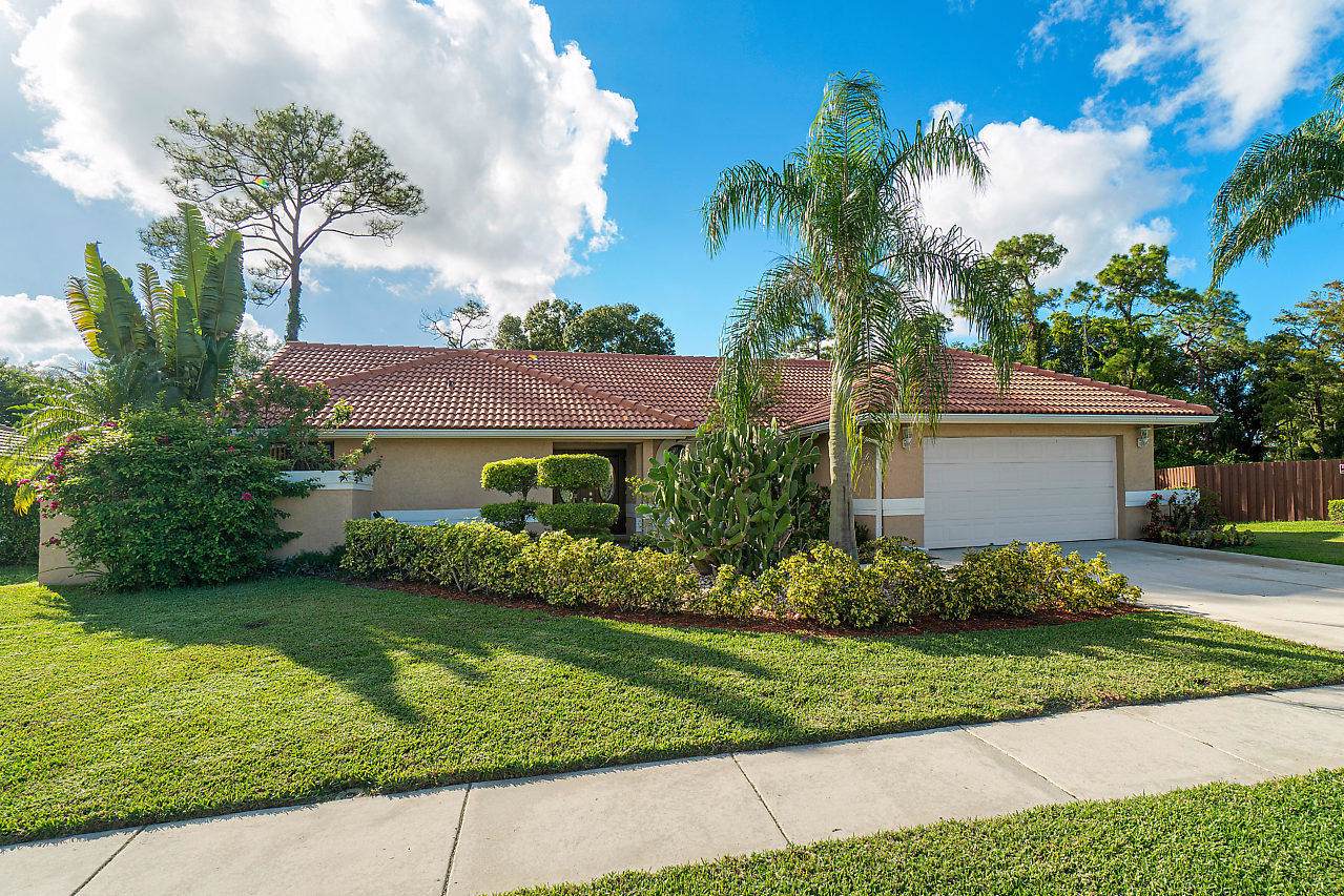 22311 Martella Avenue - Photo 1
