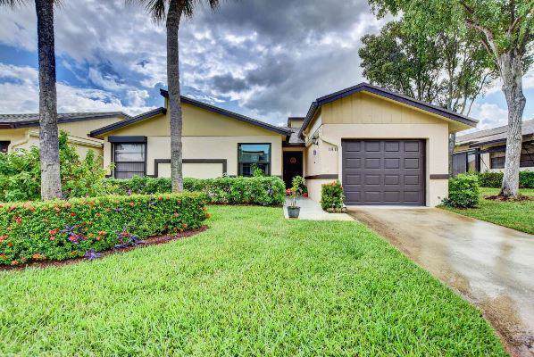 18 Ridgepointe Drive - Photo 1