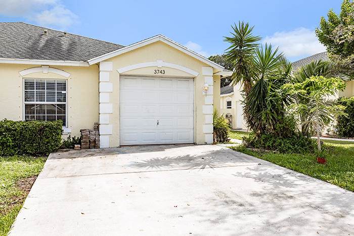 3743 Nyack Lane - Photo 1