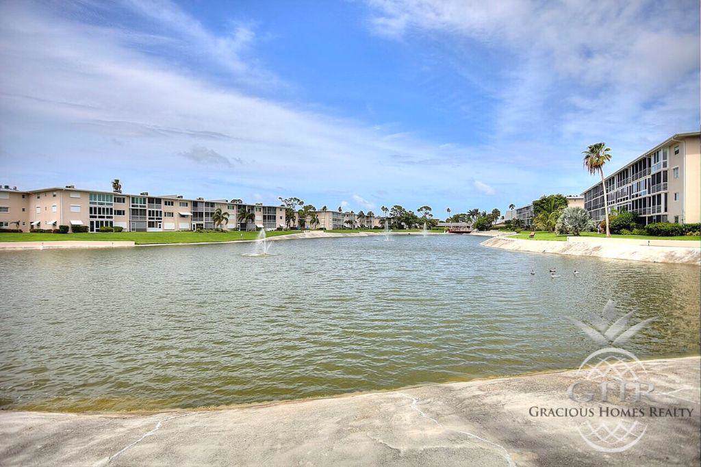 2606 Garden Drive - Photo 1