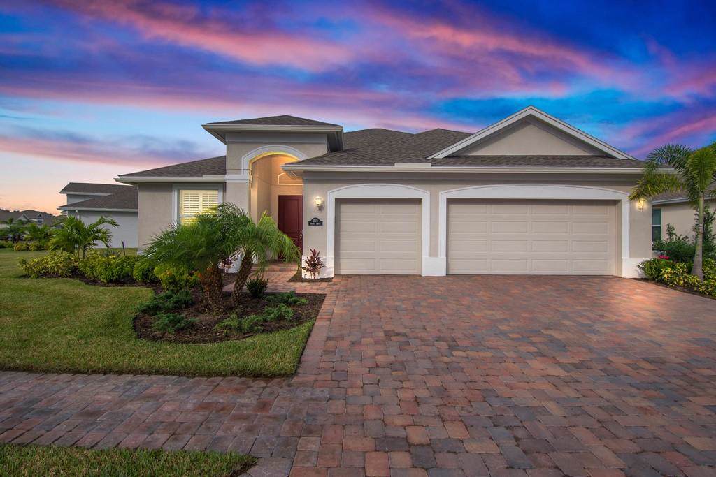 1578 Segovia Circle - Photo 1