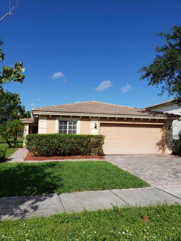 1911 Newport Isles Boulevard - Photo 1