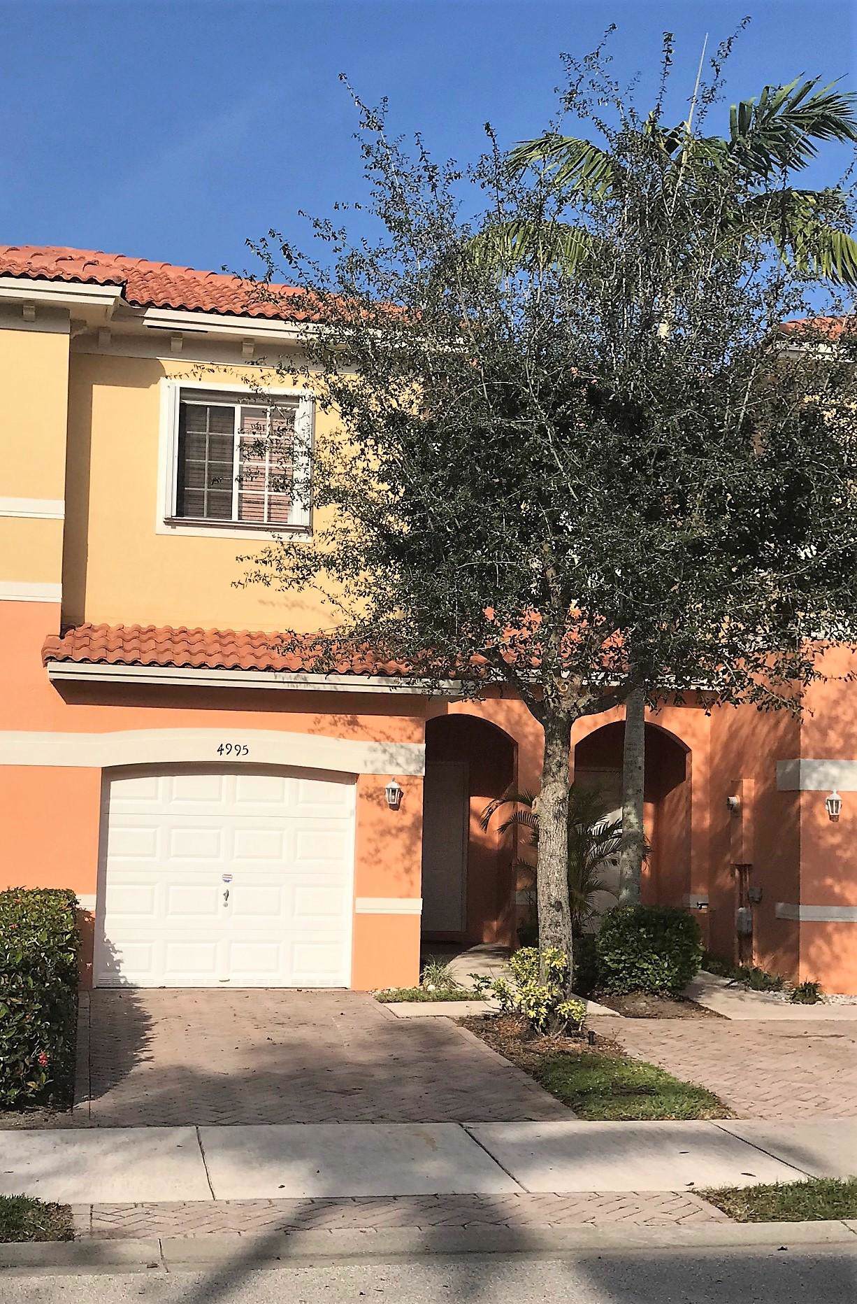 4995 Mariner Garden Circle - Photo 1