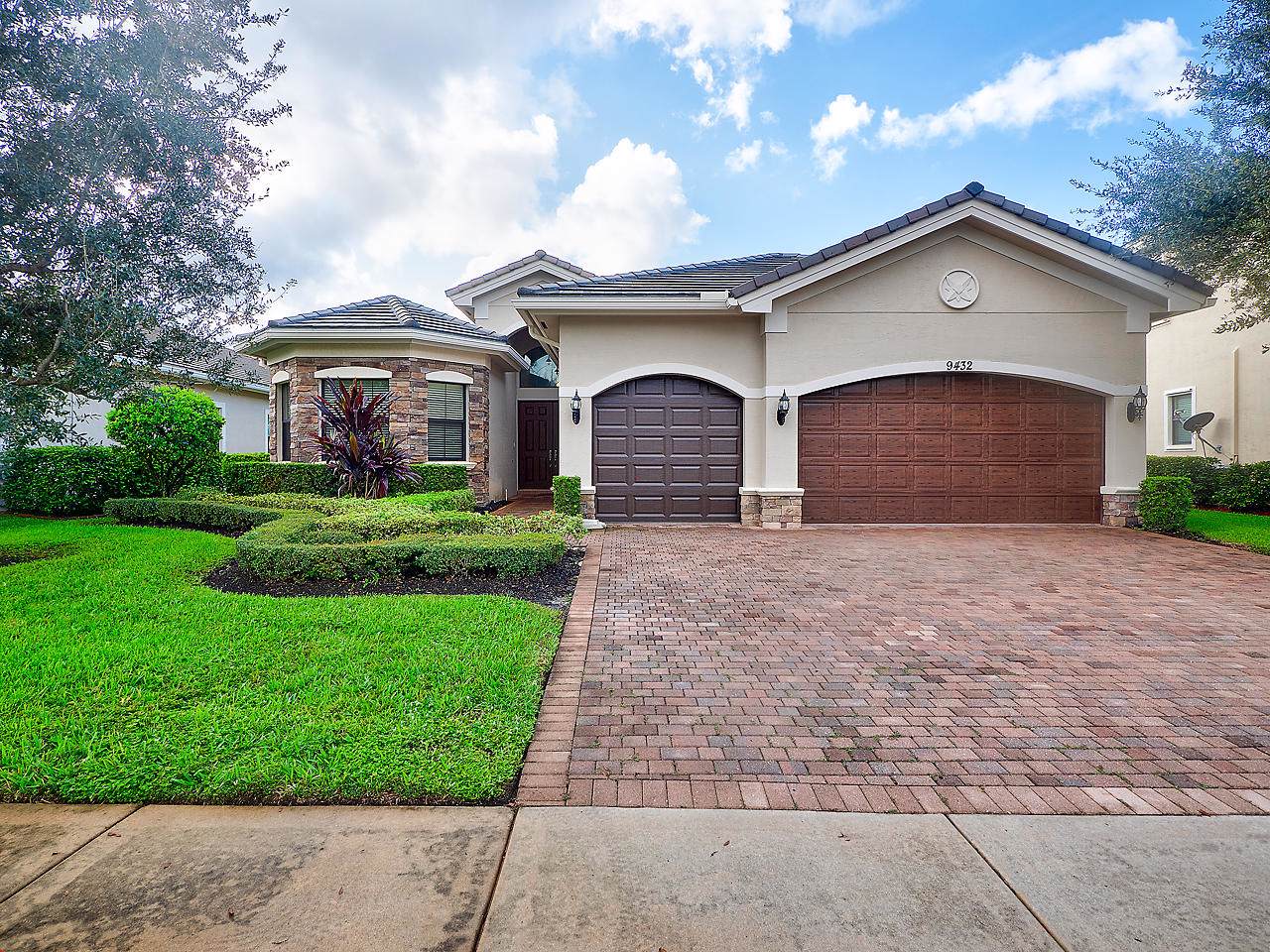 9432 Equus Circle - Photo 1