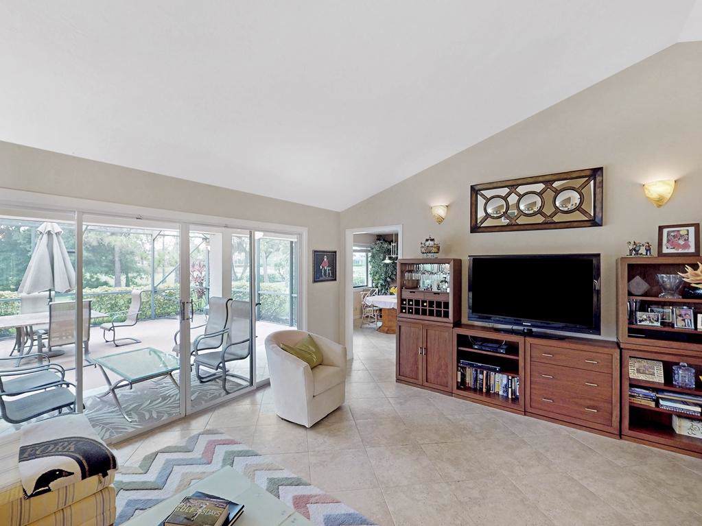 4786 Lorne Court - Photo 1