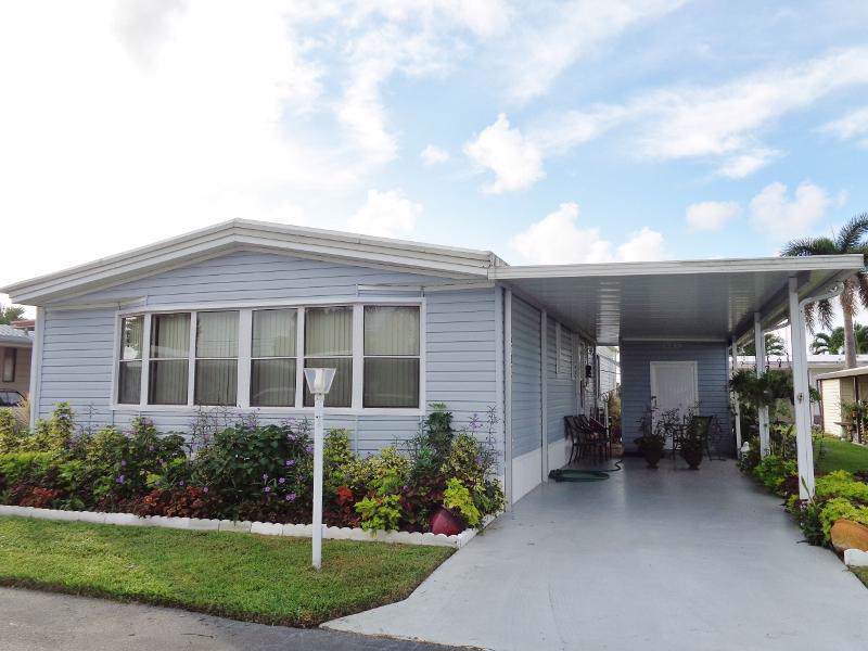 47011 Aquadilla Bay - Photo 1