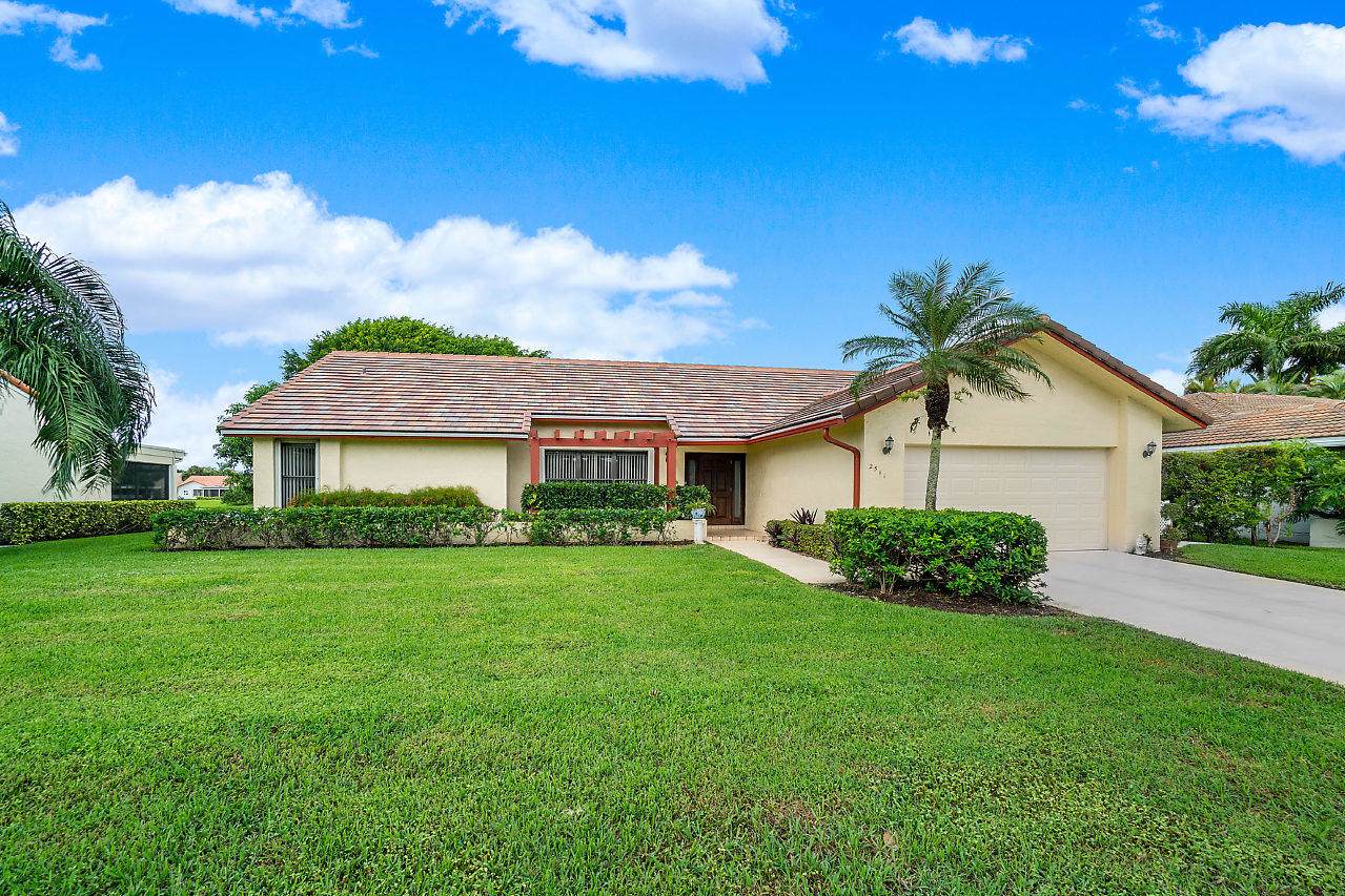 2511 23rd Cranbrook Drive - Photo 1