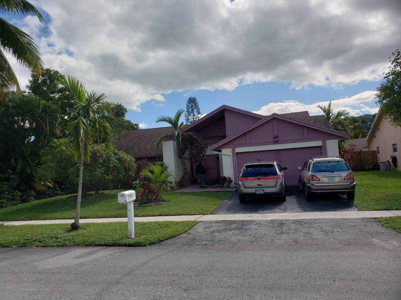 7422 48 Court - Photo 1