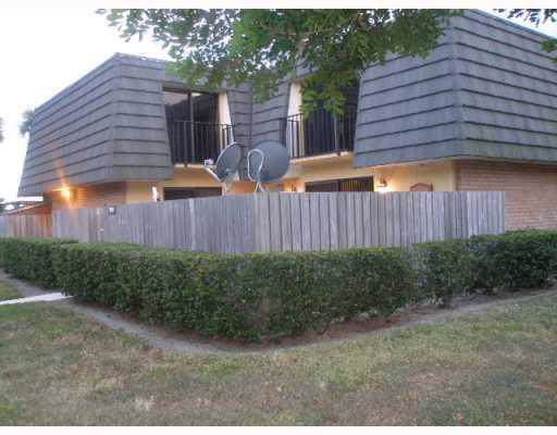 3209 32nd Way - Photo 1