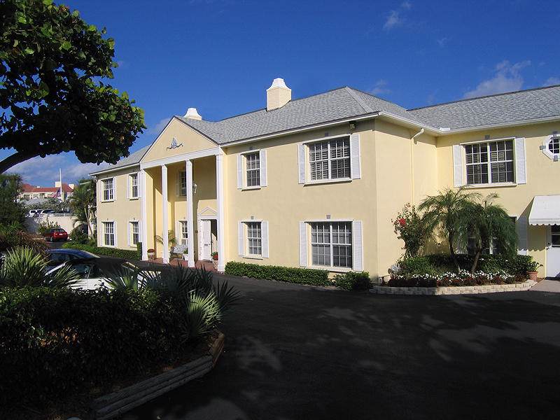 817 Ocean Boulevard - Photo 1