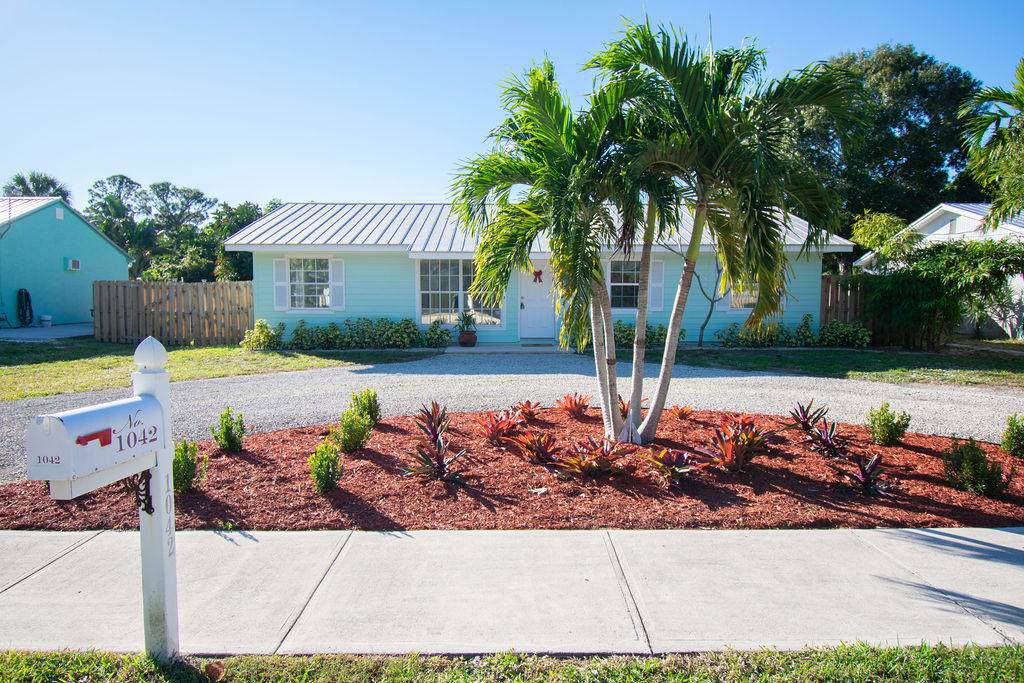 1042 14th Street - Photo 1