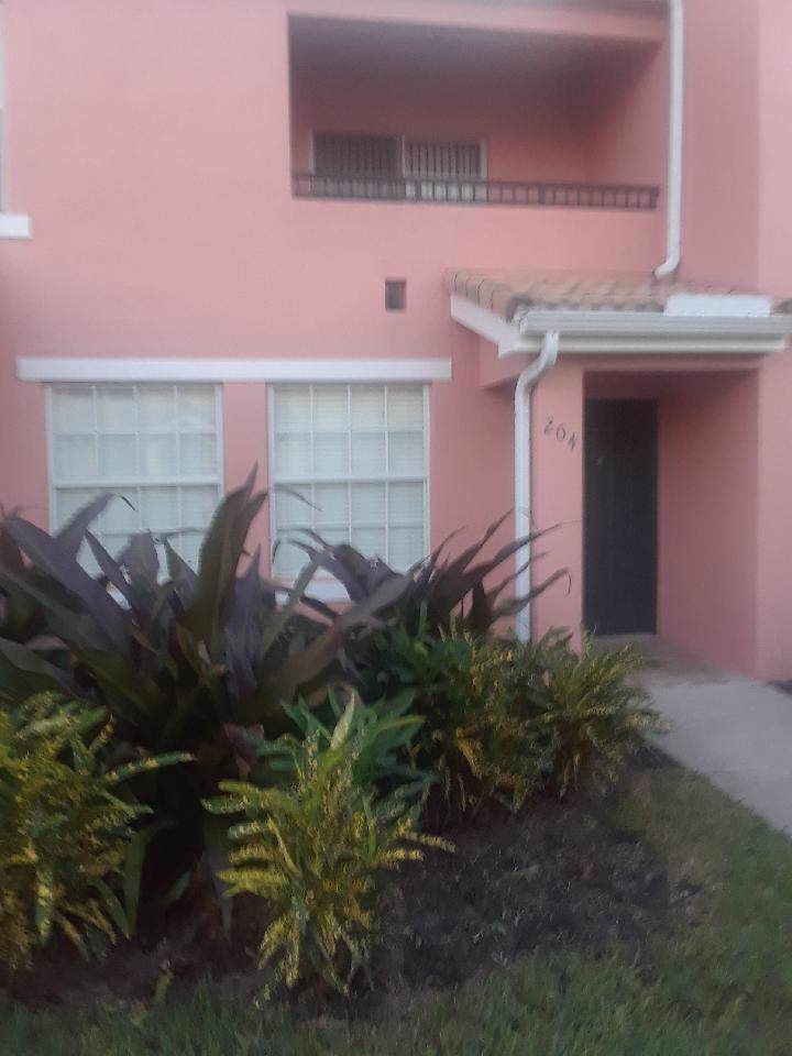 132 Peacock Boulevard - Photo 1
