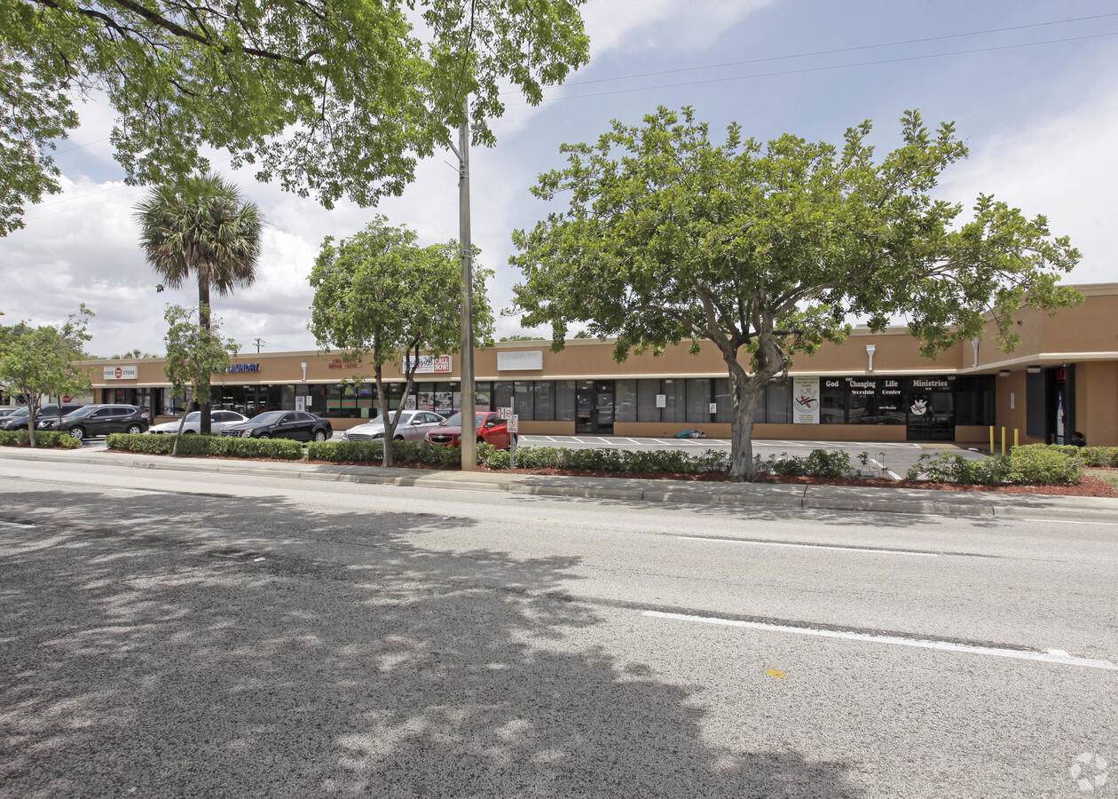 175 Hillsboro Boulevard - Photo 1