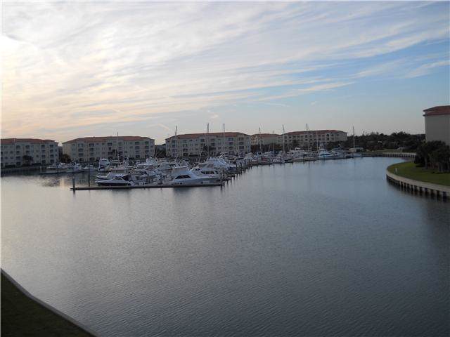 18 Harbour Isle Drive - Photo 1