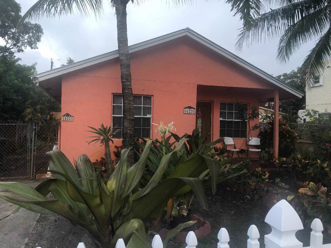522 Avenida Hermosa - Photo 1