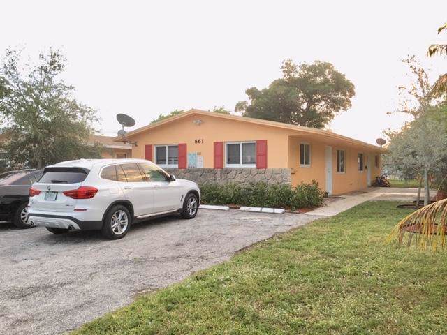 861 10th Drive - Photo 1