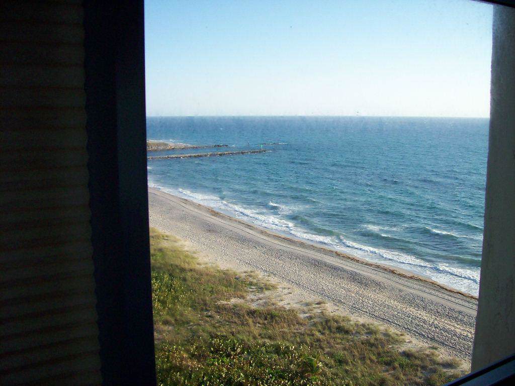 1180 Ocean Boulevard - Photo 1