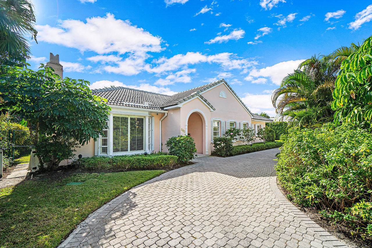 260 Plantation Road - Photo 1