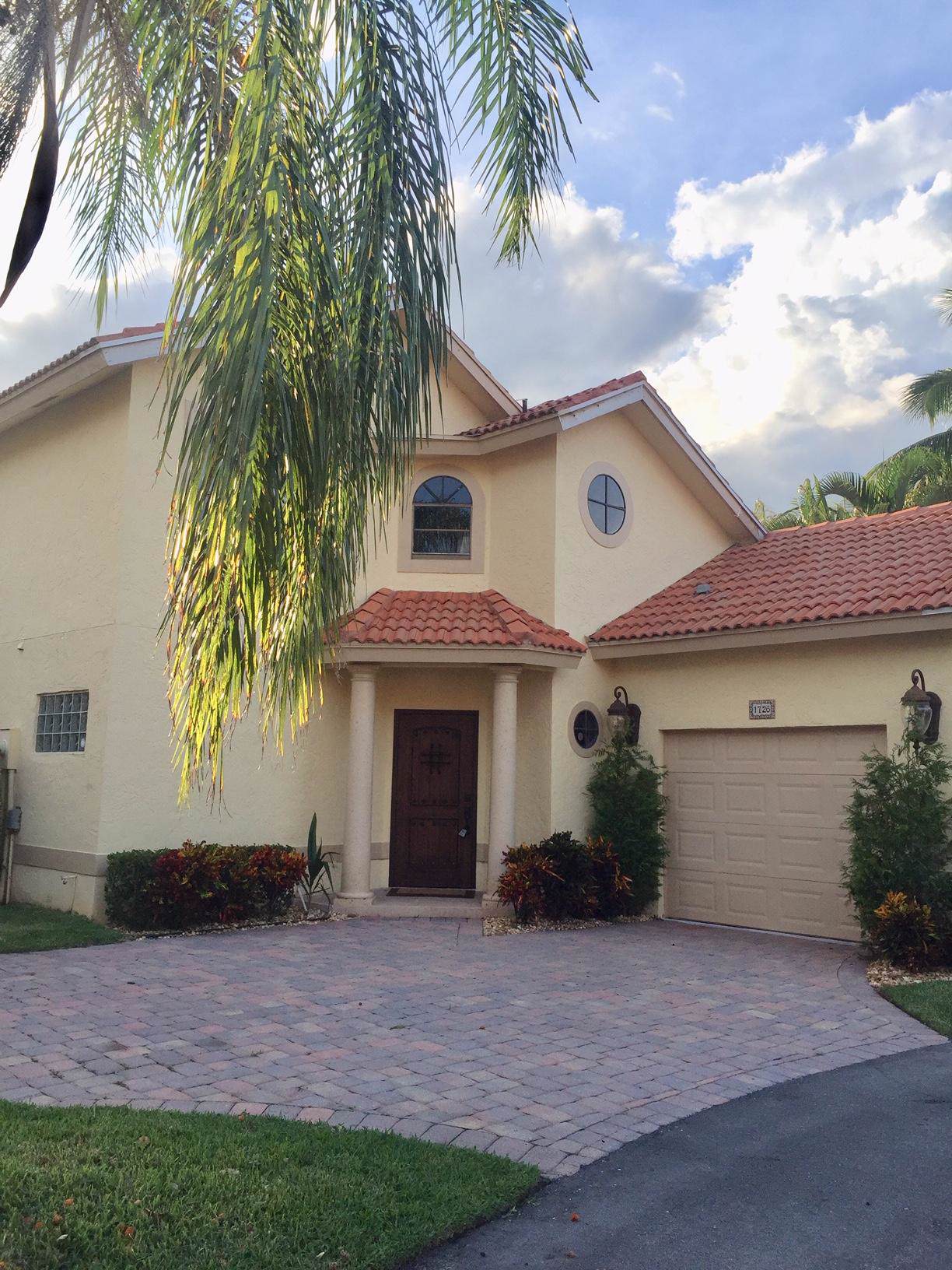 1726 Shoreside Circle - Photo 1