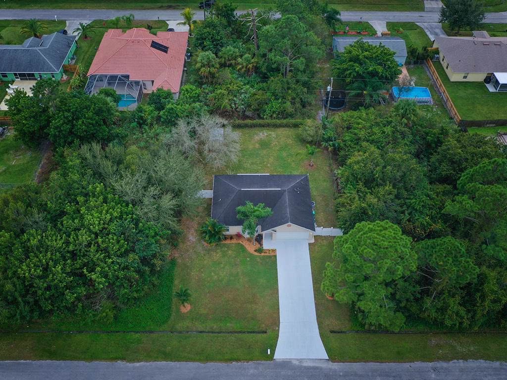 1802 Hilola Lane - Photo 1