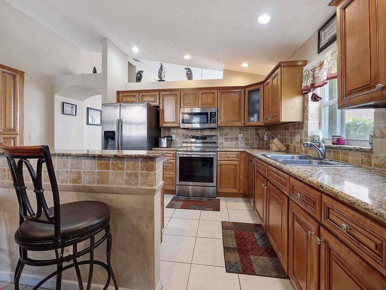 128 Woodlake Circle - Photo 1