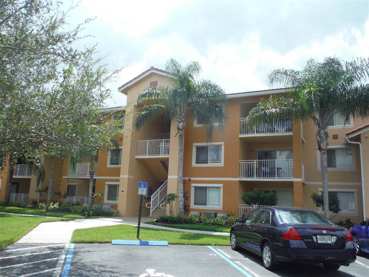 161 Palm Drive - Photo 1