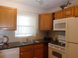 9851 Sandalfoot Boulevard - Photo 1