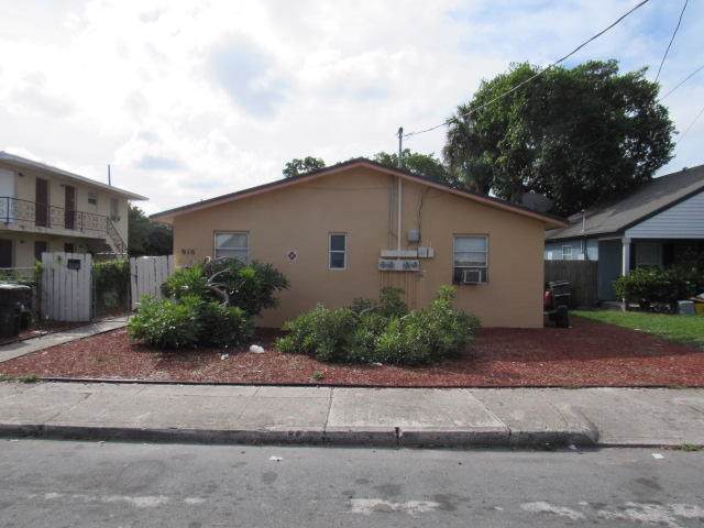 916 4th Street - Photo 1