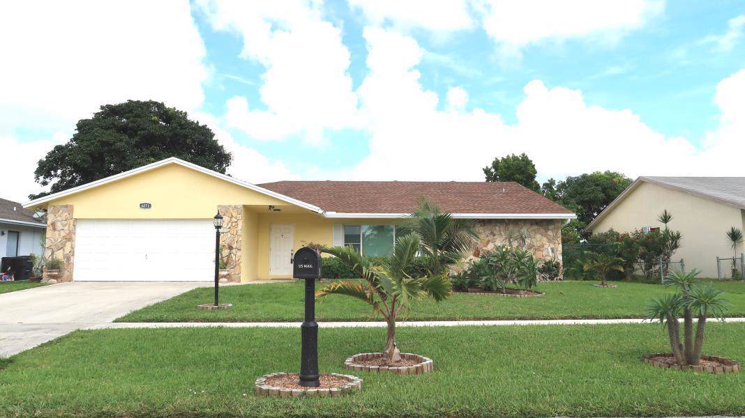6273 Plains Drive - Photo 1
