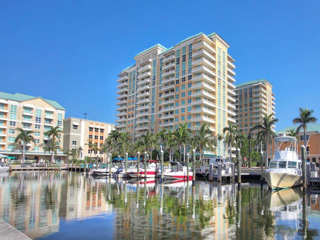 700 Boynton Beach Boulevard - Photo 1