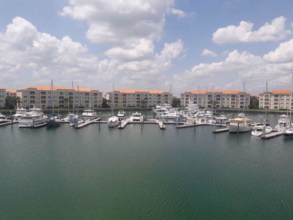10 Harbour Isle 302 Drive - Photo 1 10 Harbour Isle 302 Drive - Photo 1