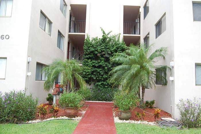 5160 Las Verdes Circle - Photo 1