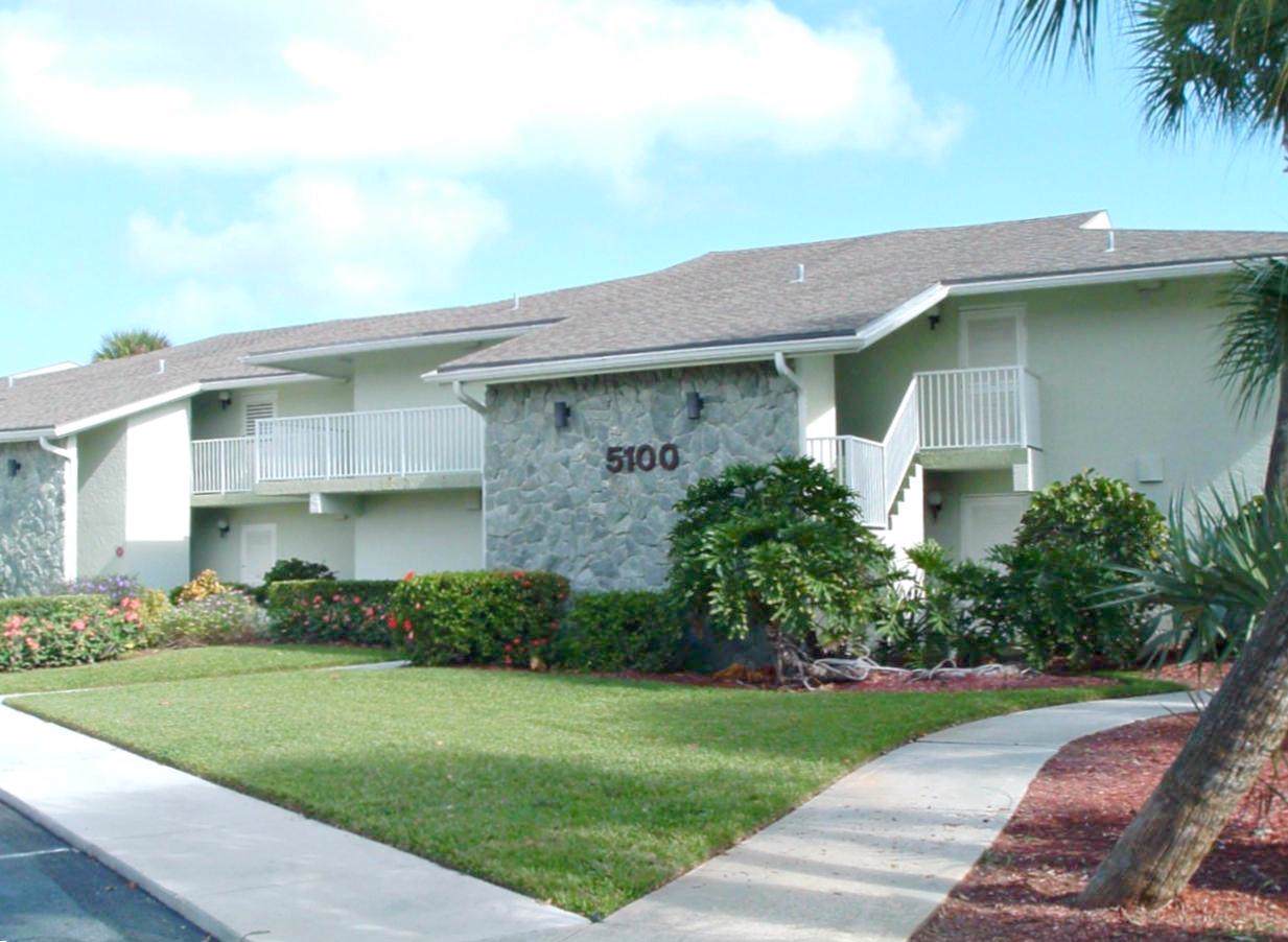 2400 Ocean Drive - Photo 1