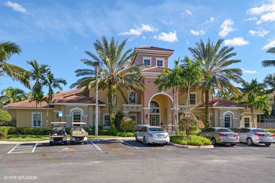 6529 Emerald Dunes Drive - Photo 1