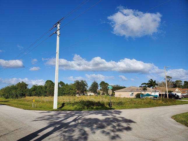 1697 Gadsan Avenue - Photo 1