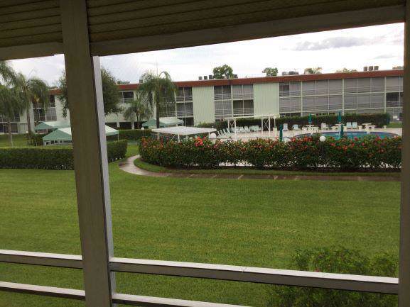 3000 Springdale Boulevard - Photo 1